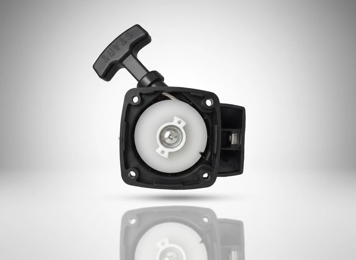 Recoil starter assembly for garden power tools like hedge trimmers, strimmers, and brush cutters.